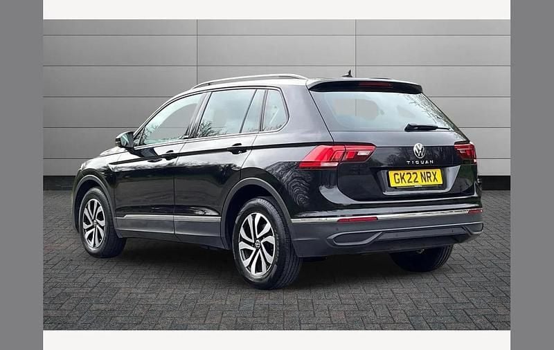 Used VW Tiguan Active 150 HP (110 kW) 2022 Black SUV