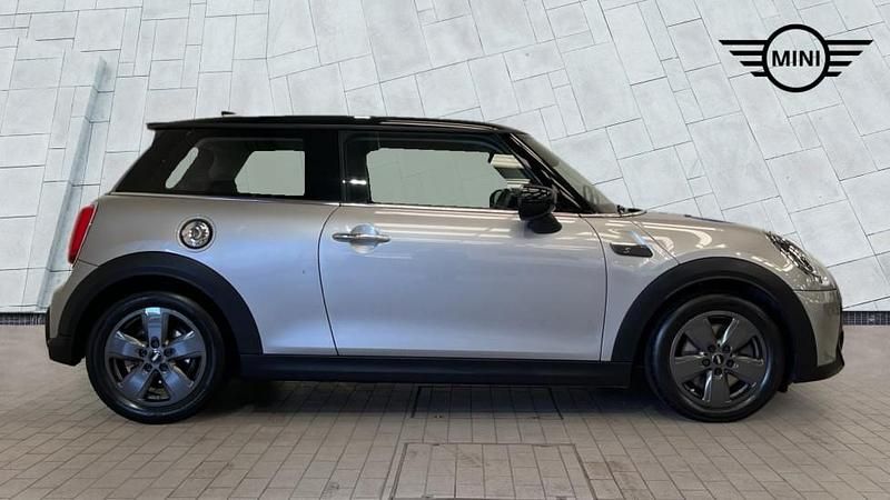 Used Mini Cooper S Classic 176 HP (129 kW) 2024 Silver Hatchback