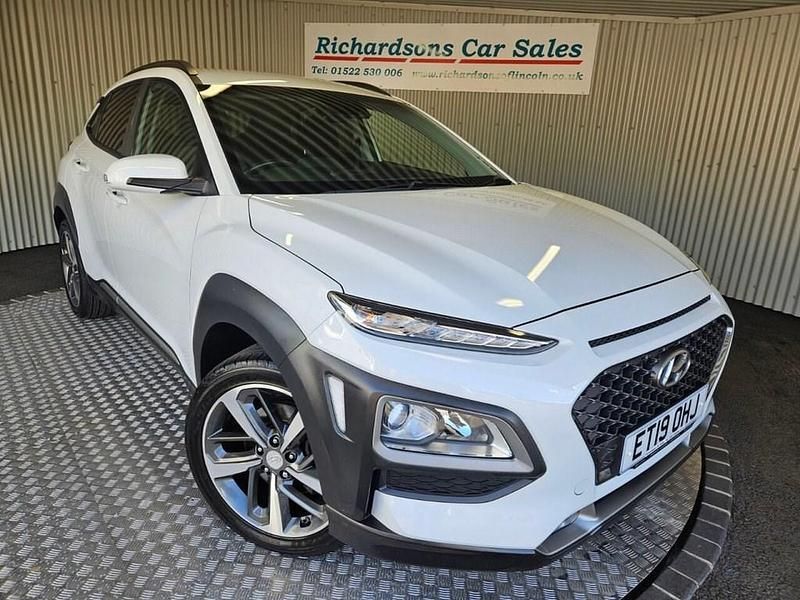 White Used 2019 Hyundai Kona Premium SUV | £10,000 (Fair price) - Image 1/4