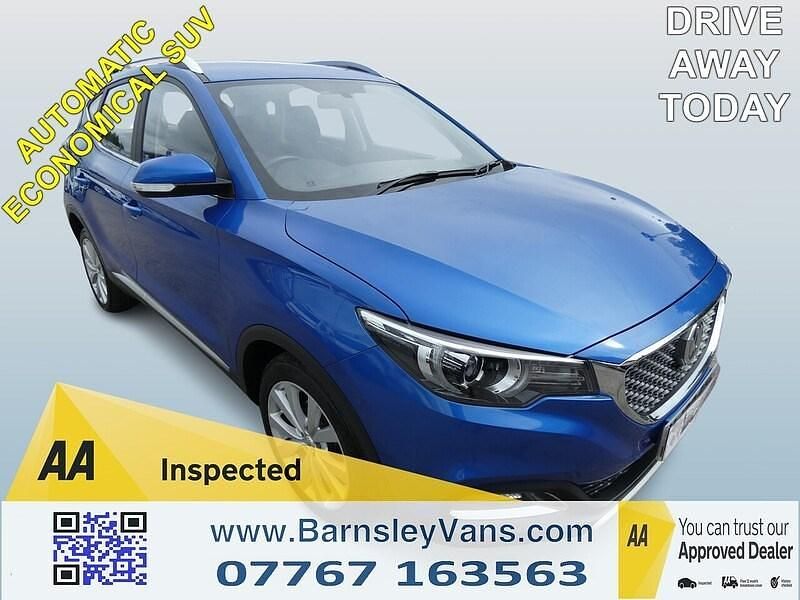 Blue Used 2020 MG ZS Excite Sedan | £11,495 (Fair price) - Image 1/3