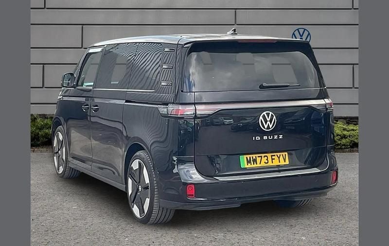 Used VW ID. Buzz Pro 147 kW (200 HP) 2023 Black MPV