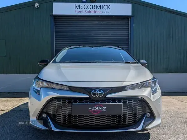 Used Toyota Corolla Sport 122 HP (89 kW) 2022 Silver Hatchback