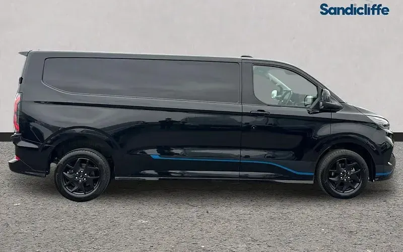 Usado Ford Transit Custom Sport 170 HP (125 kW) 2025 Preto Van