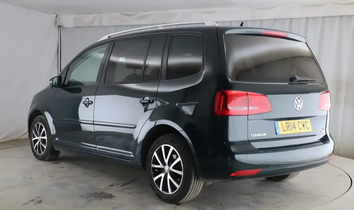 Used VW Touran SE 105 HP (77 kW) 2014 Green MPV
