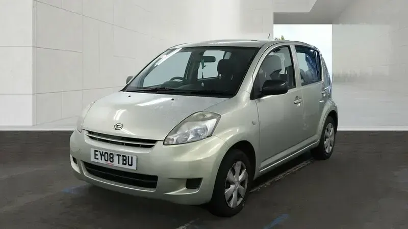 Used Daihatsu Sirion 69 HP (50 kW) 2008 Gold Hatchback