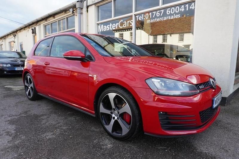 Used VW Golf VII GTI 2014 Red Hatchback