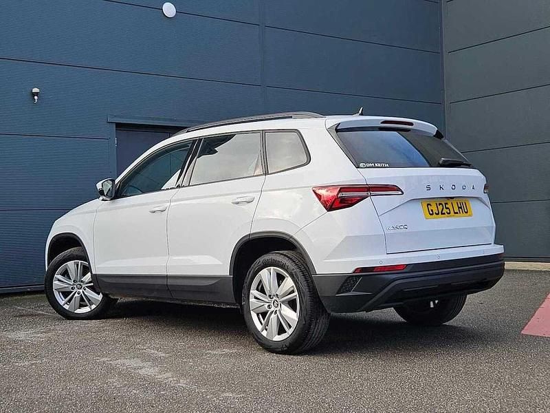 Used Skoda Karoq SE 110 HP (80 kW) 2025 White SUV