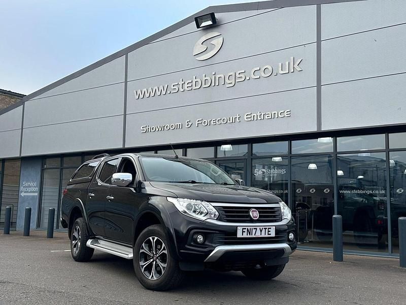 Used Fiat Fullback 180 HP (132 kW) 2017 Black Pickup