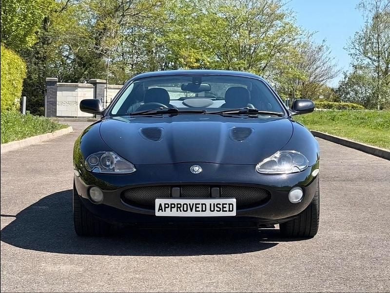 Used Jaguar XKR Supercharged 400 HP (294 kW) 2004 Black Coupe
