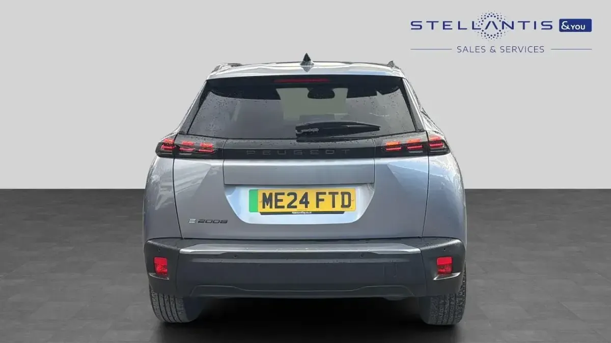 Used Peugeot e-2008 Allure 98 kW (134 HP) 2024 Grey SUV