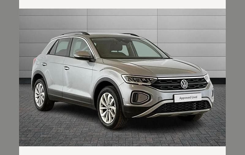 Used VW T-Roc Match 150 HP (110 kW) 2025 Silver SUV