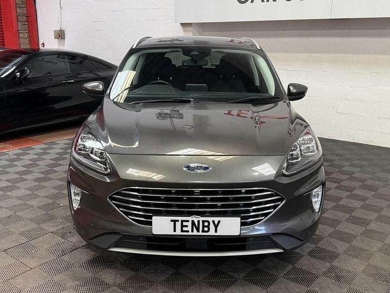 Used Ford Kuga Titanium 225 HP (165 kW) 2021 Grey SUV