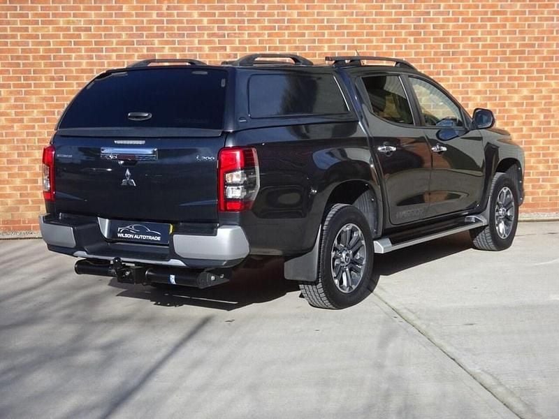 Used Mitsubishi L200 Warrior 150 HP (110 kW) 2019 Grey Pickup