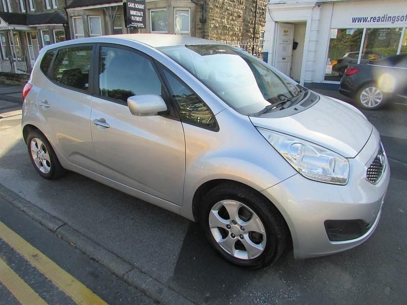 Silver Used 2012 Kia Venga 2 Hatchback | £4,495 (Fair price) - Image 1/4
