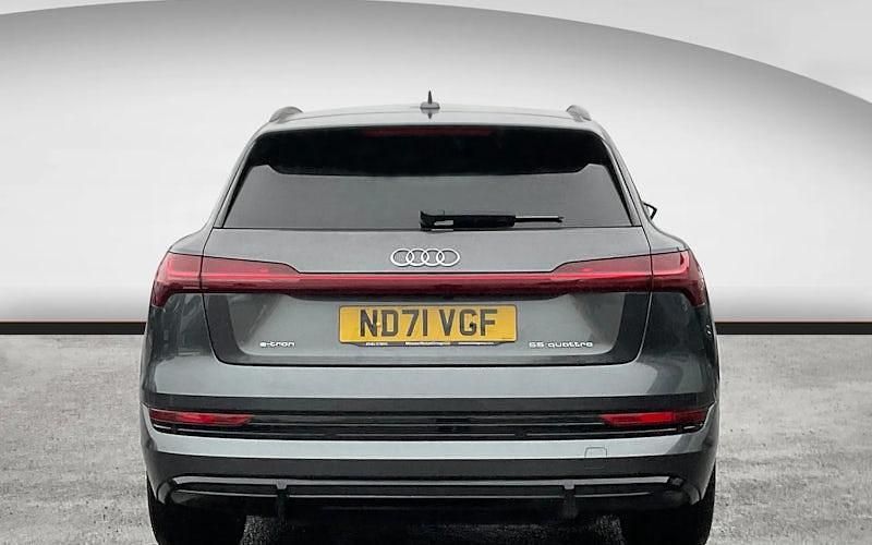 Used Audi e-tron Black Edition 300 kW (408 HP) 2022 Grey SUV