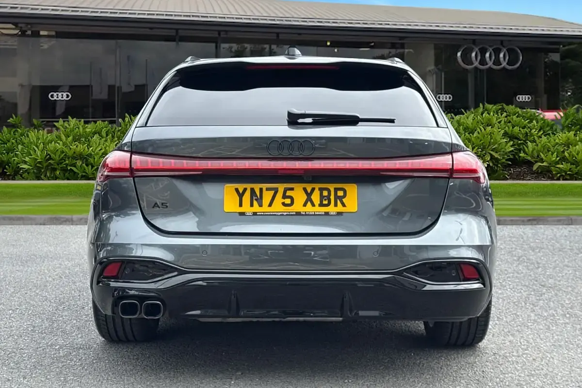 Used Audi A5 Advanced 204 HP (150 kW) 2025 Grey Estate