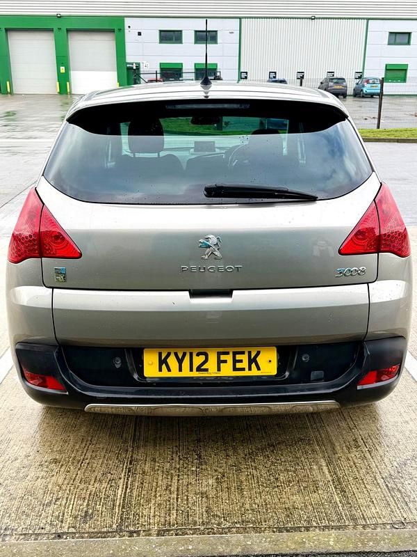 Second-hand Peugeot 3008 2012 Gri Break