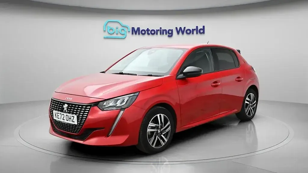 Usado Peugeot 208 Allure+ 130 HP (95 kW) 2023 Vermelho Citadino