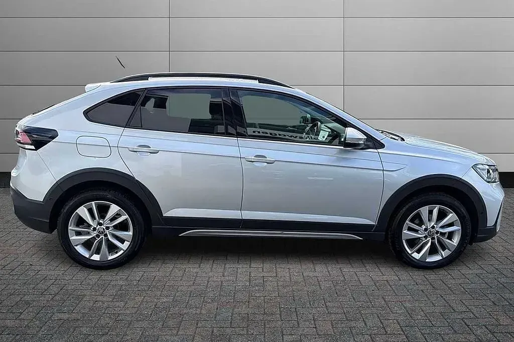 Used VW Taigo Match 115 HP (84 kW) 2025 Silver SUV