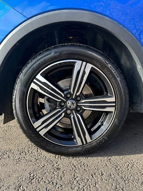 Used MG ZS Exclusive 2018 Blue Hatchback