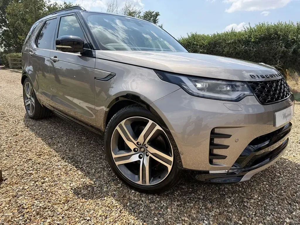 Used Land Rover Discovery HSE Dynamic 350 HP (257 kW) 2025 Bronze SUV