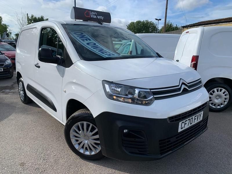 White Used 2021 Citroën Berlingo MPV | £6,995 (Good price) - Image 1/2