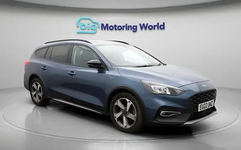 Used Ford Focus Active 155 HP (114 kW) 2021 Blue Estate