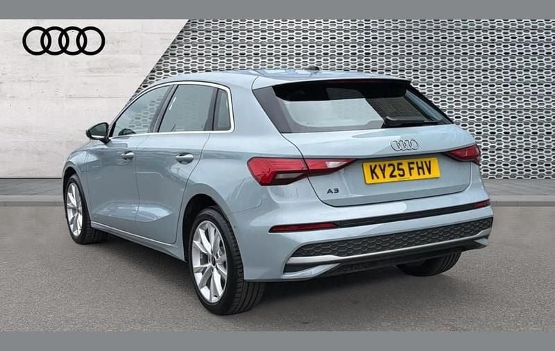 Begagnad Audi A3 e-tron Sport 200 HK (147 kW) 2025 Grå Halvkombi