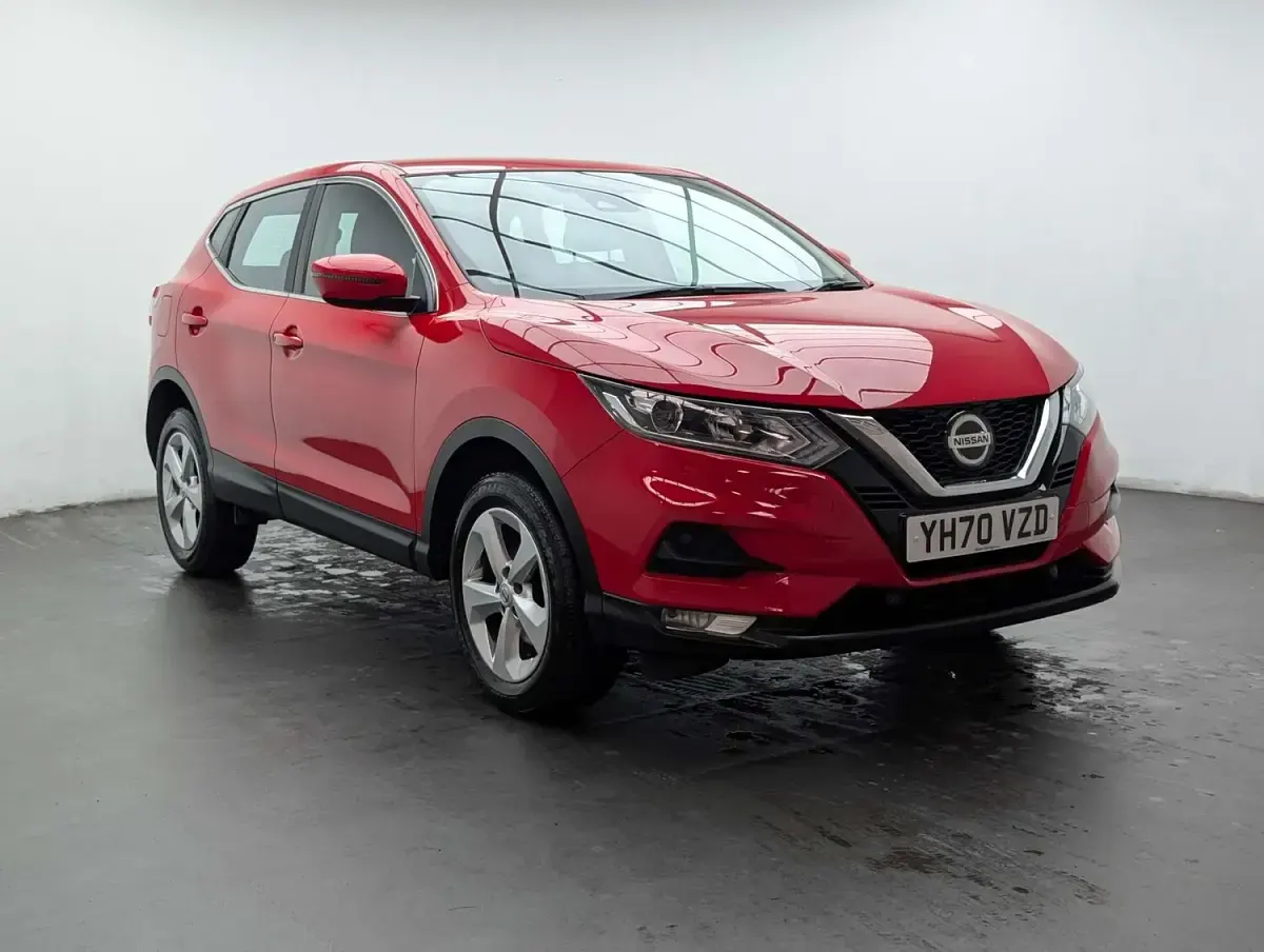Used Nissan Qashqai Acenta Premium 2020 Red SUV