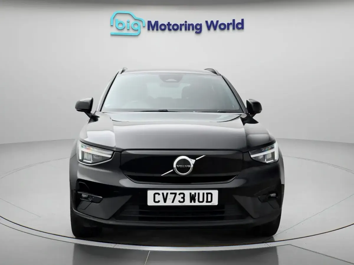 Used Volvo XC40 Plus 300 kW (408 HP) 2023 Black SUV