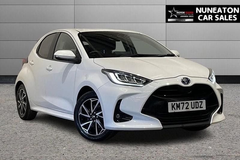 Used 2022 Toyota Yaris Hybrid Design | £16,500 (Fair price) - Image 1/1