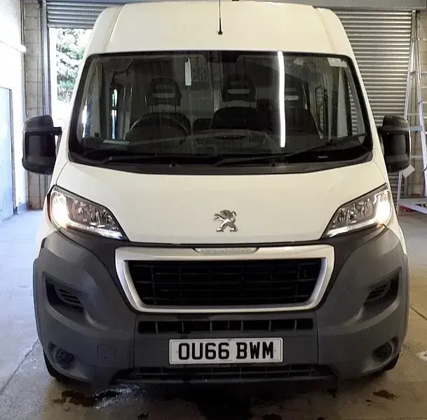 Used Peugeot Boxer 130 HP (95 kW) 2016 White Van