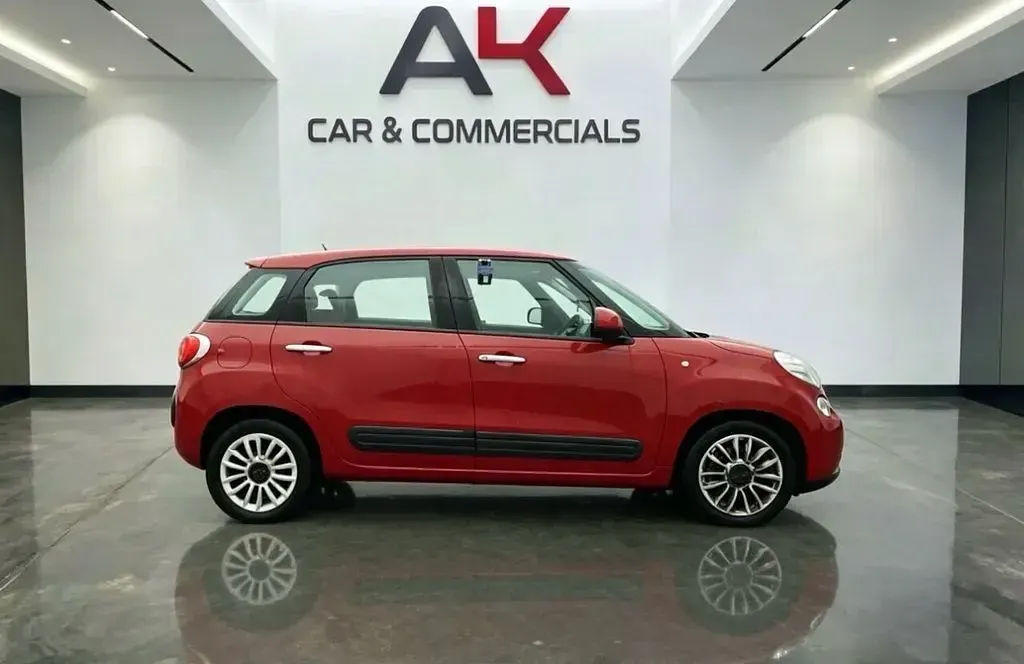 Used Fiat 500L Easy 95 HP (69 kW) 2014 Red MPV