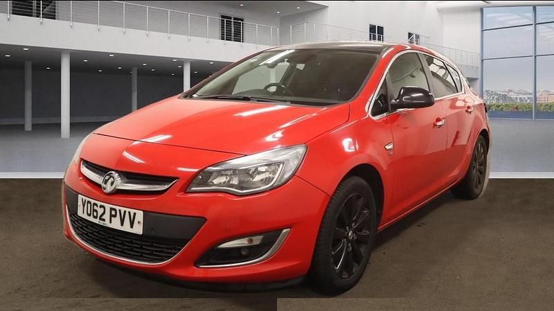 Used Vauxhall Astra Elite 165 HP (121 kW) 2012 Red Hatchback