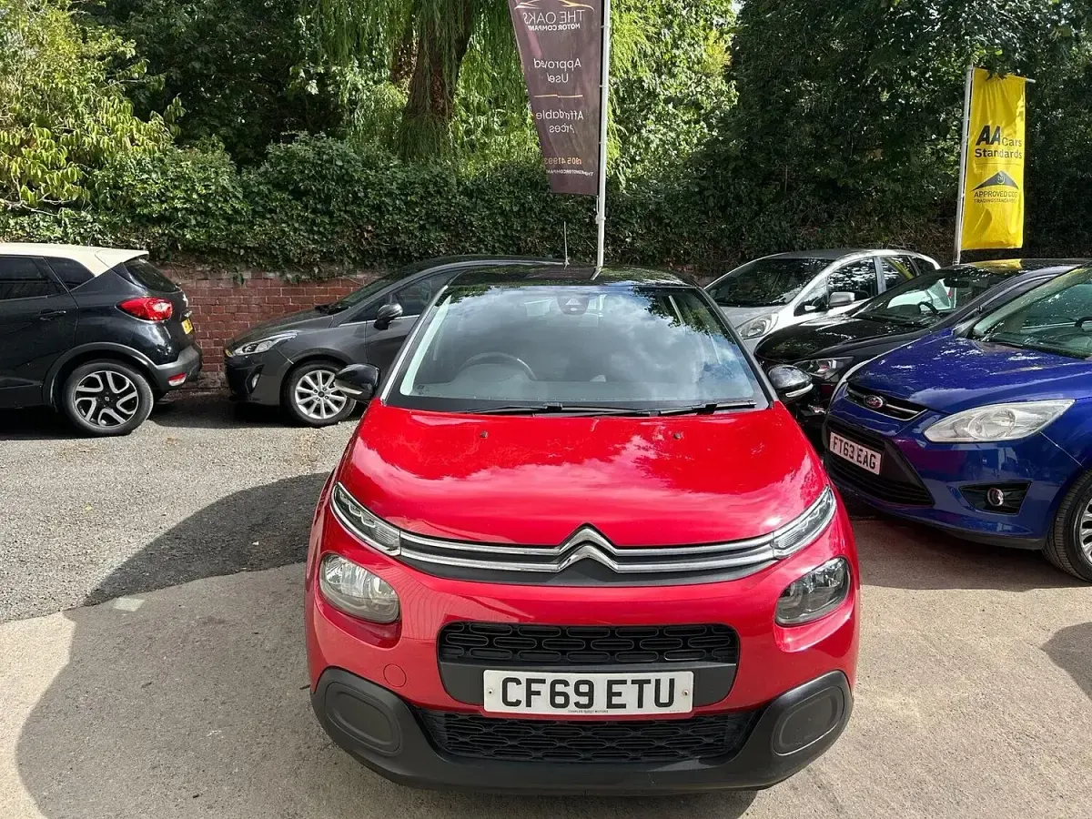 Used Citroën C3 Feel 81 HP (59 kW) 2020 Red Hatchback