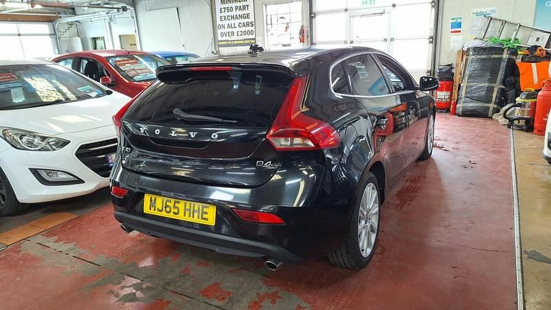 Used Volvo V40 SE Lux 2015 Black Hatchback