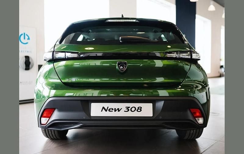 Used Peugeot 5008 GT-line 129 HP (94 kW) 2019 Black SUV