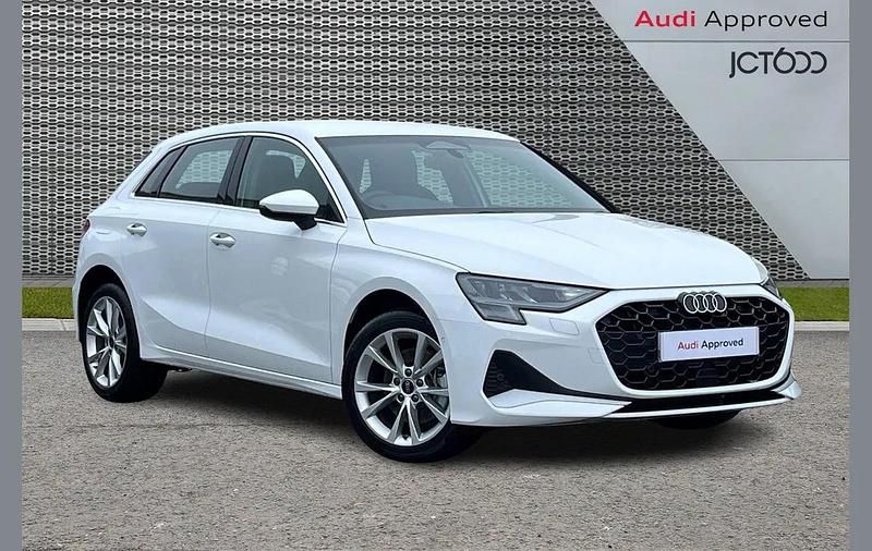 Used Audi A3 e-tron Sport 200 HP (147 kW) 2026 White Hatchback