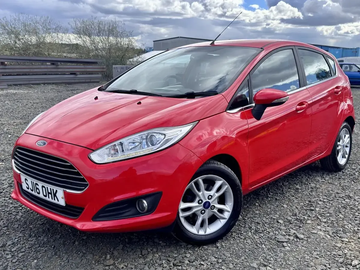 Used Ford Fiesta Zetec 2016 Red Hatchback