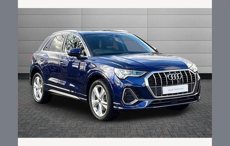 Navarra blue Used 2024 Audi Q3 S-Line SUV | £29,796 (Fair price) - Image 1/4