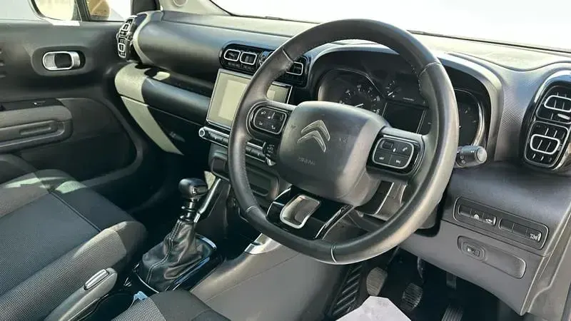 Used Citroën C3 Aircross PureTech 110 HP (80 kW) 2023 Grey SUV