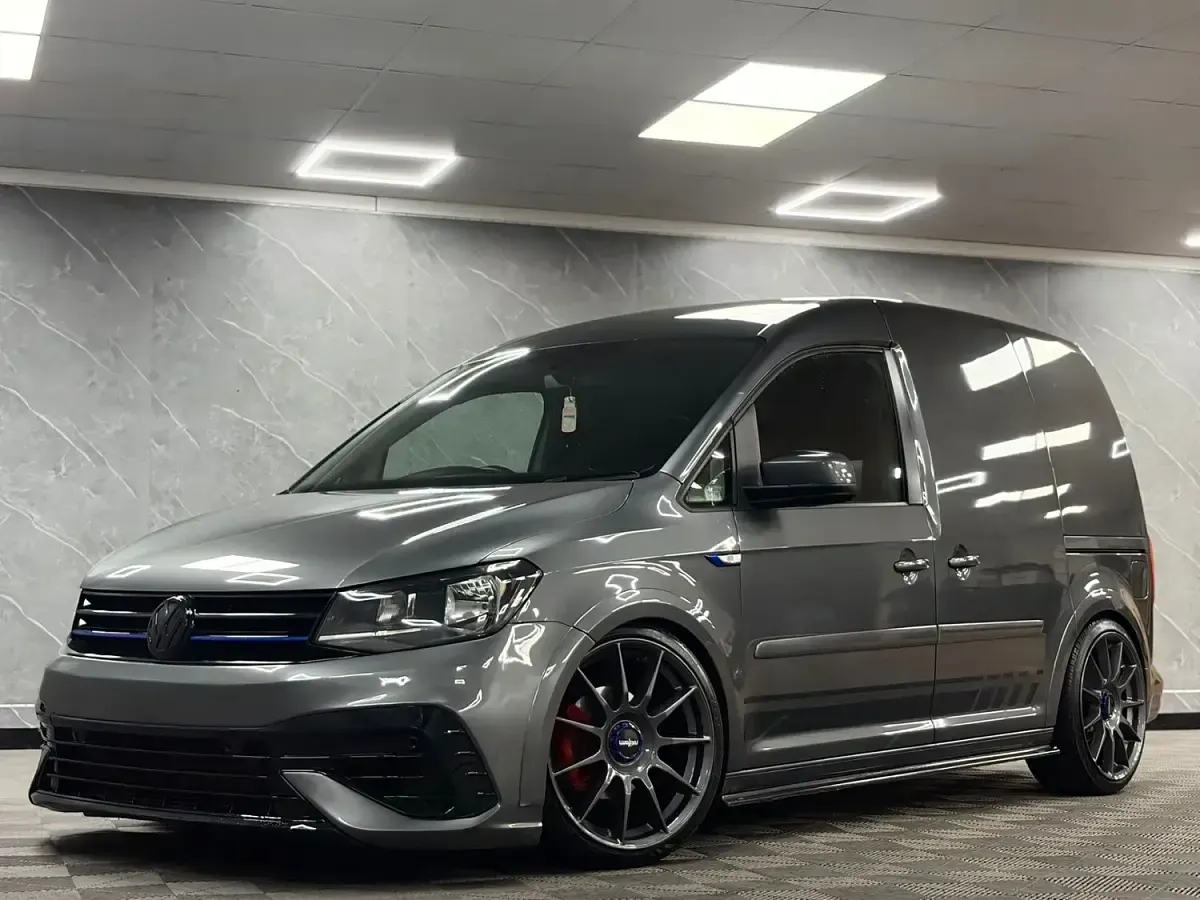 Used VW Caddy Highline 150 HP (110 kW) 2019 Grey MPV