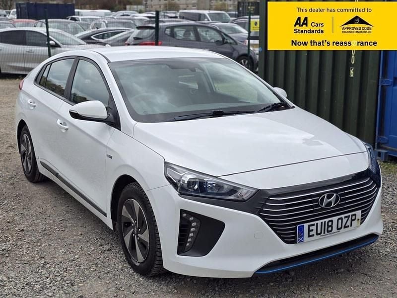 Used Hyundai Ioniq SE 141 HP (103 kW) 2018 White Hatchback