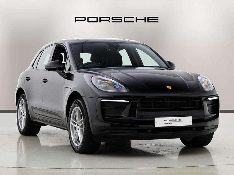 Black Used 2022 Porsche Macan SUV | £49,490 (Super price) - Image 1/4