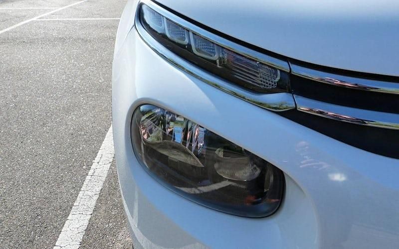 Usado Citroën C3 Feel 83 HP (61 kW) 2019 Branco Citadino