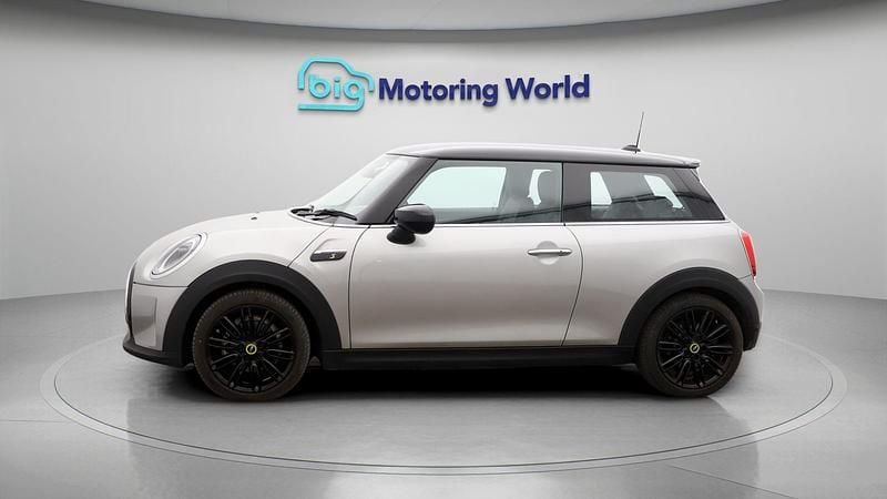 Used Mini Cooper SE Hatch 133 kW (181 HP) 2023 Hatchback