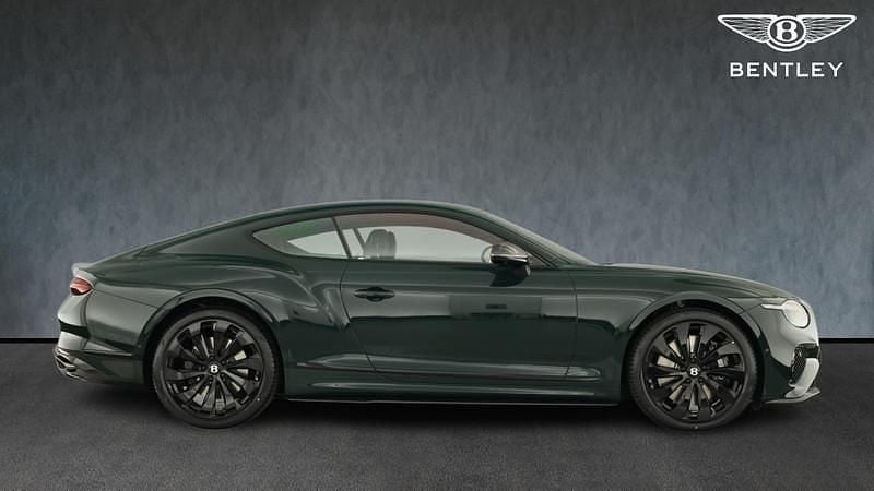 New Bentley Continental 670 HP (492 kW) 2026 Barnato green Coupe