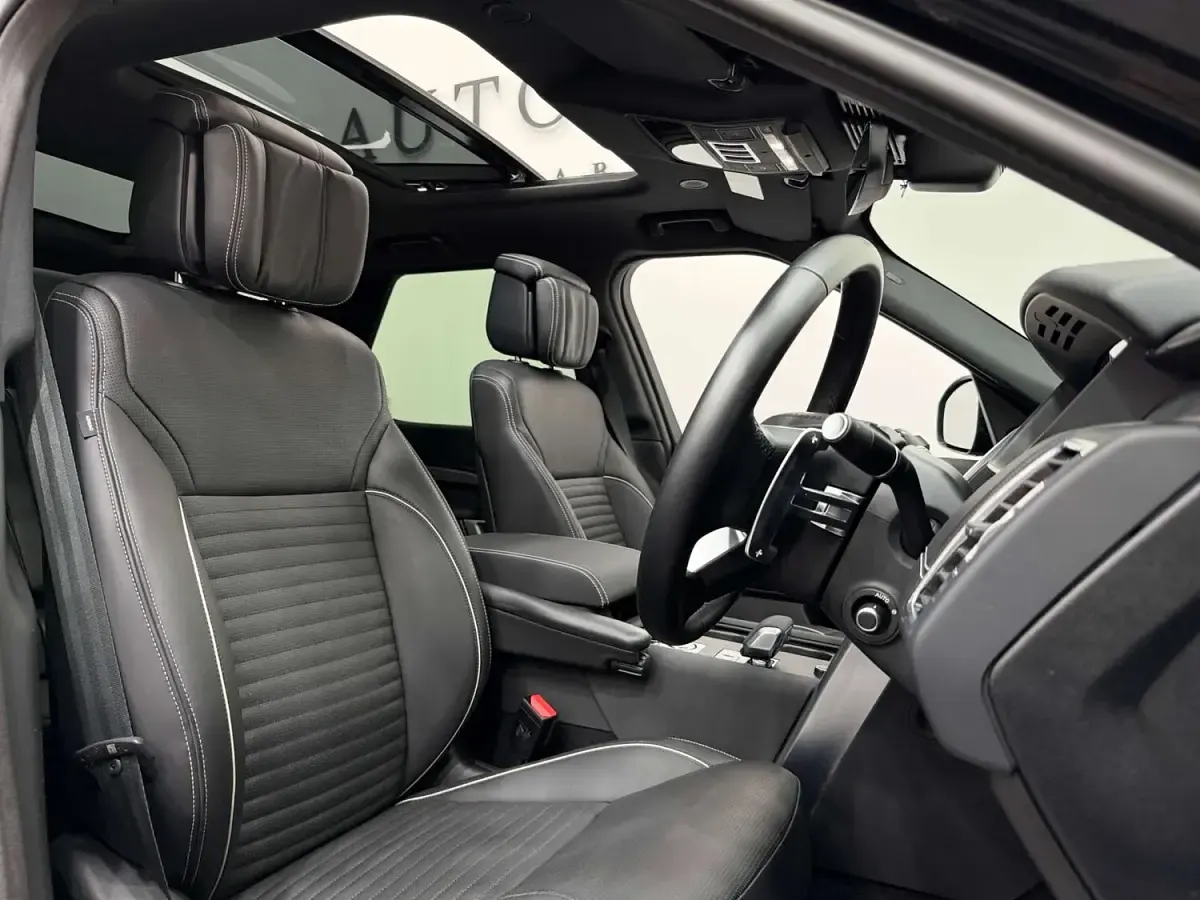 Used Land Rover Discovery HSE Dynamic 2023 Black SUV