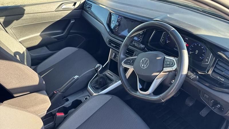 Used VW Polo Life 95 HP (69 kW) 2022 Reef blue Hatchback