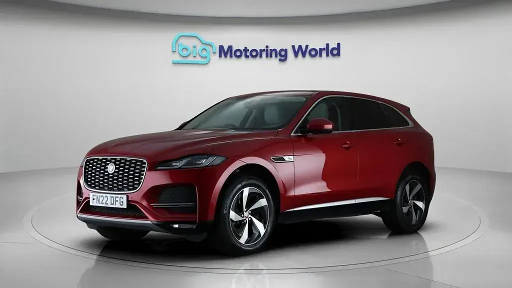 Used Jaguar F-Pace S 404 HP (297 kW) 2022 Red SUV